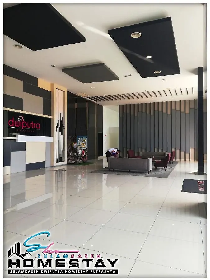 Sulamkaseh Dwiputra Homestay Putrajaya With 4 Units Ac, 3 Baths, Wifi & Pool View