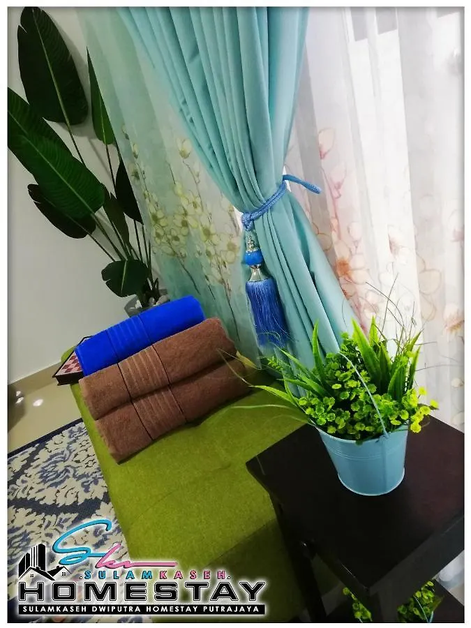 Apartment Sulamkaseh Dwiputra Homestay Putrajaya With 4 Units Ac, 3 Baths, Wifi & Pool View