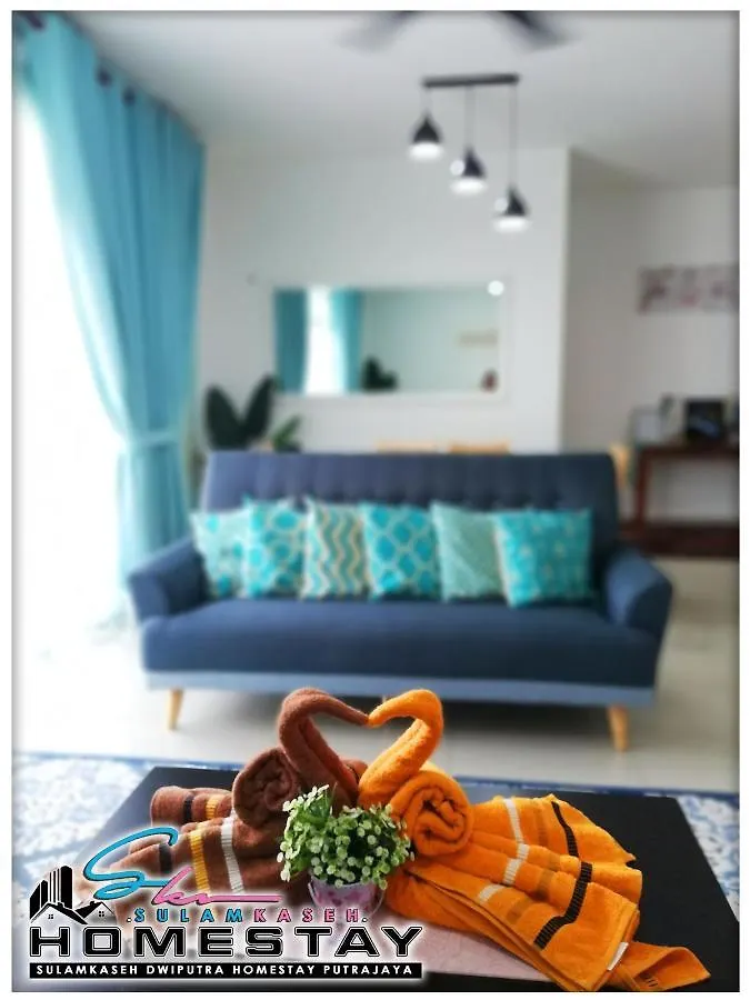 Apartment Sulamkaseh Dwiputra Homestay Putrajaya With 4 Units Ac, 3 Baths, Wifi & Pool View